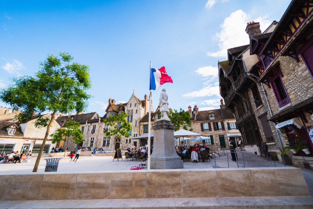 moret sur loing town hall