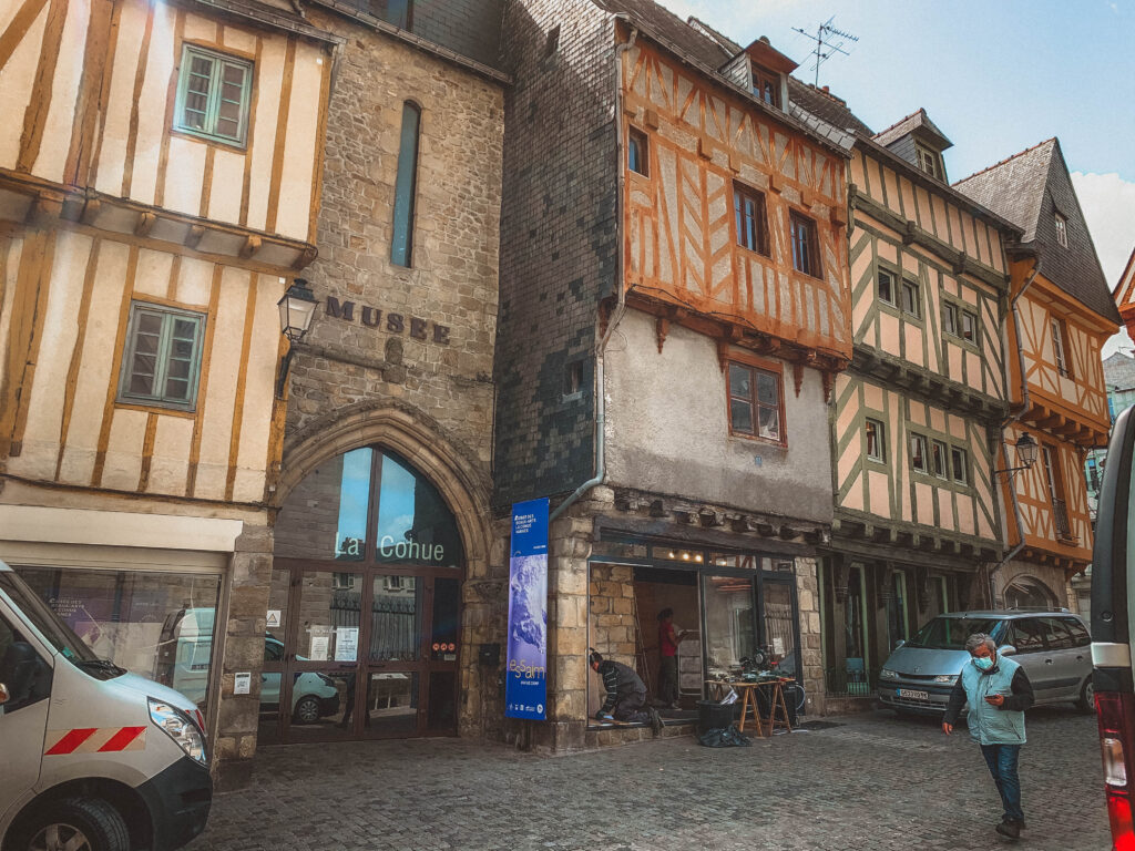 Fine Arts Museum (La Cohue)