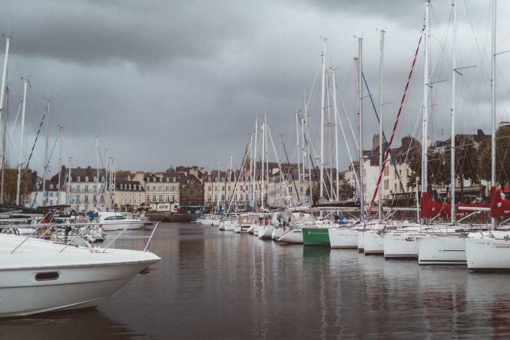 vannes port brittany
