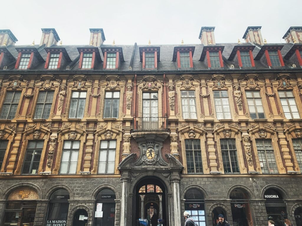 vieille bourse facade in lille