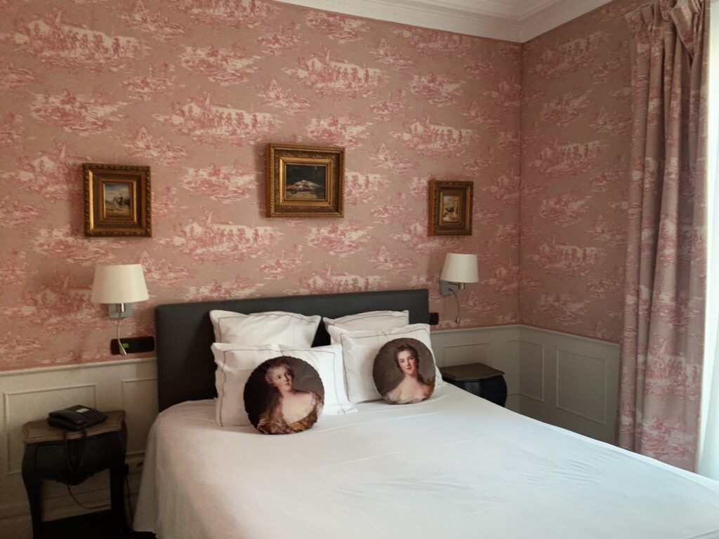 Hotel and Spa Le Grand Monarque Chartres