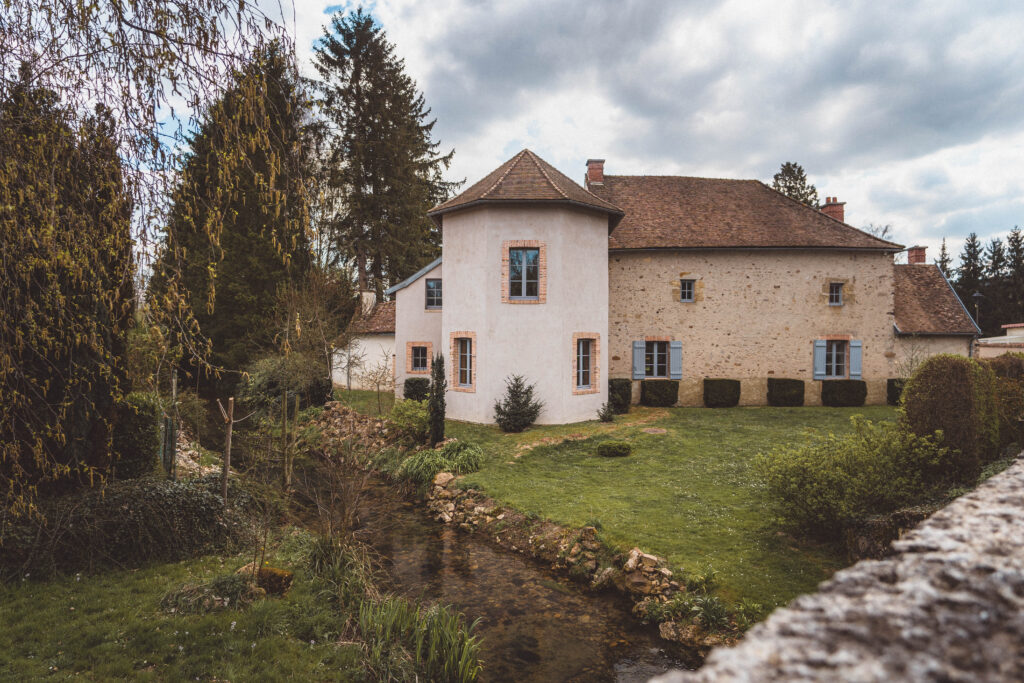 pont neuf fontaine sur ay