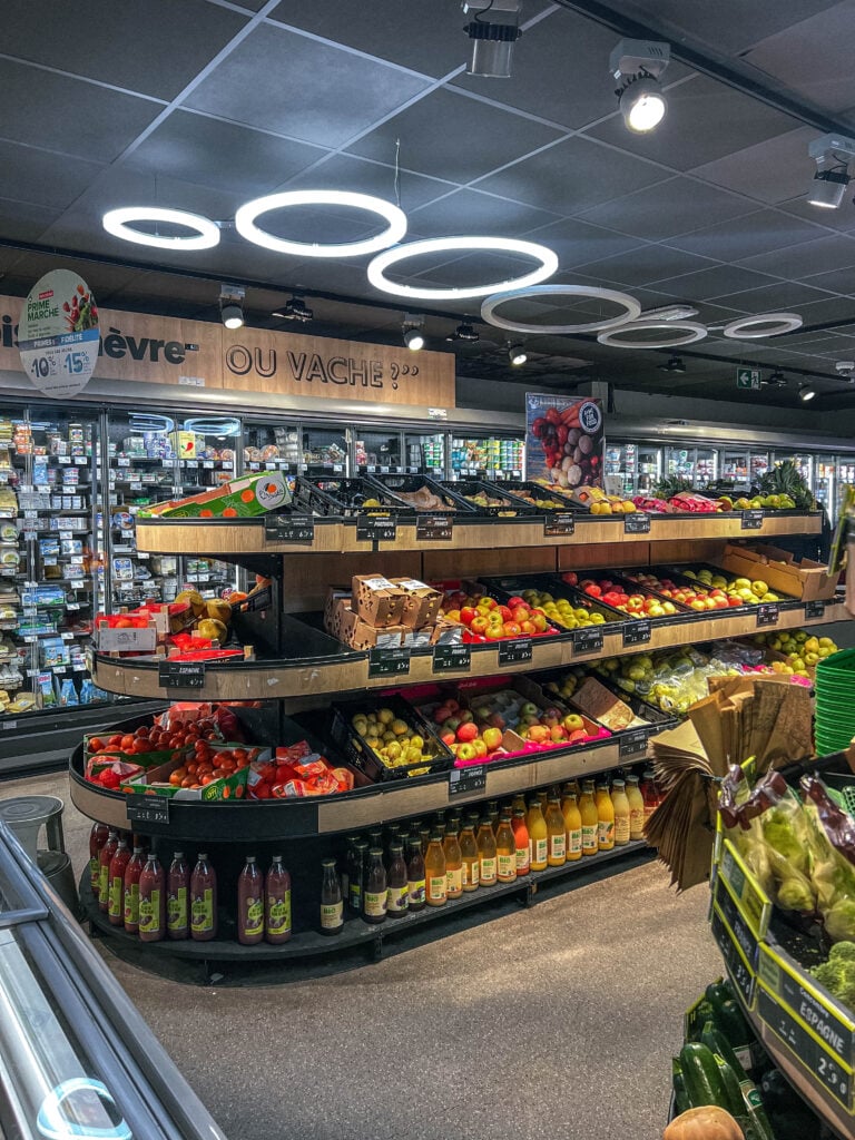 carrefour french supermarket