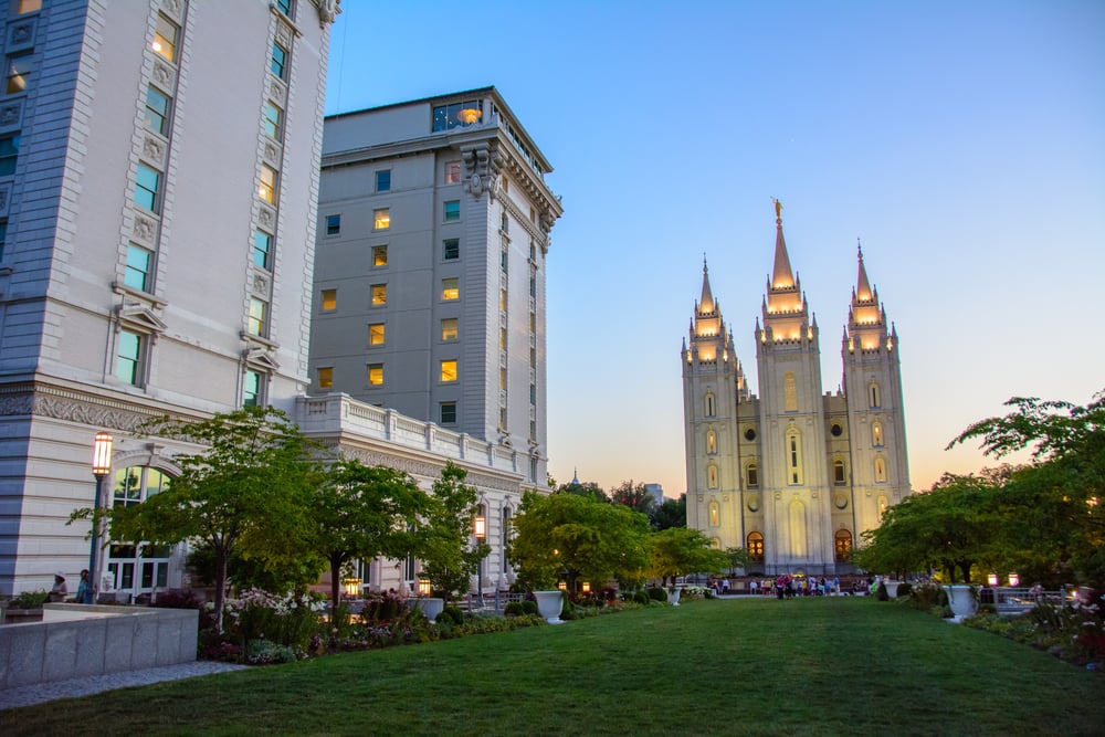 Salt Lake Temple at night