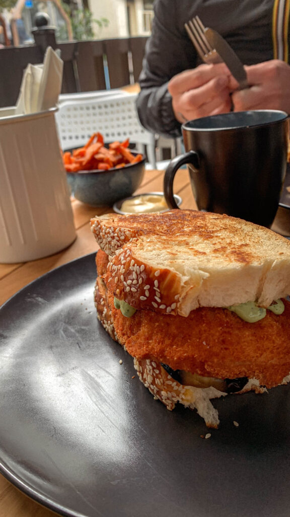 food at florentin brunch sunday amsterdam