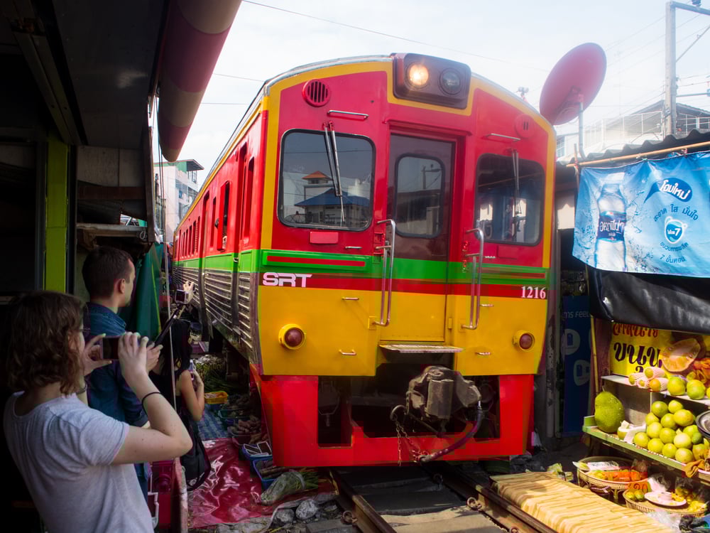 Maeklong Railway Market