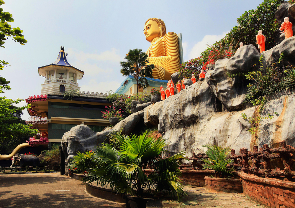 Dambula golden temple