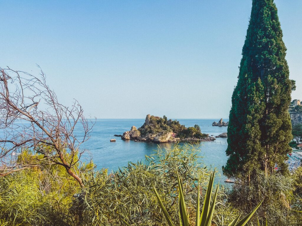 isola bella from the land