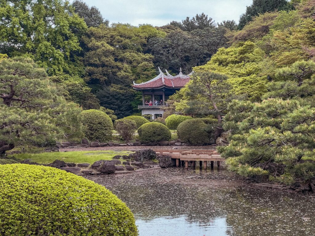 pavilion in shinjuku gyoen