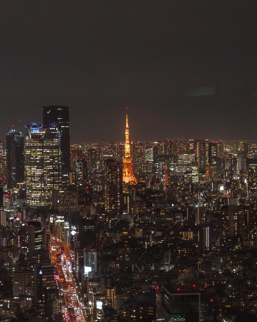 tokyo tower at night