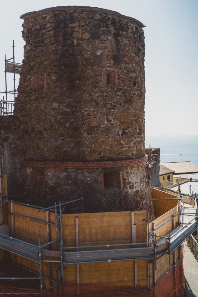 castle of riomaggiore