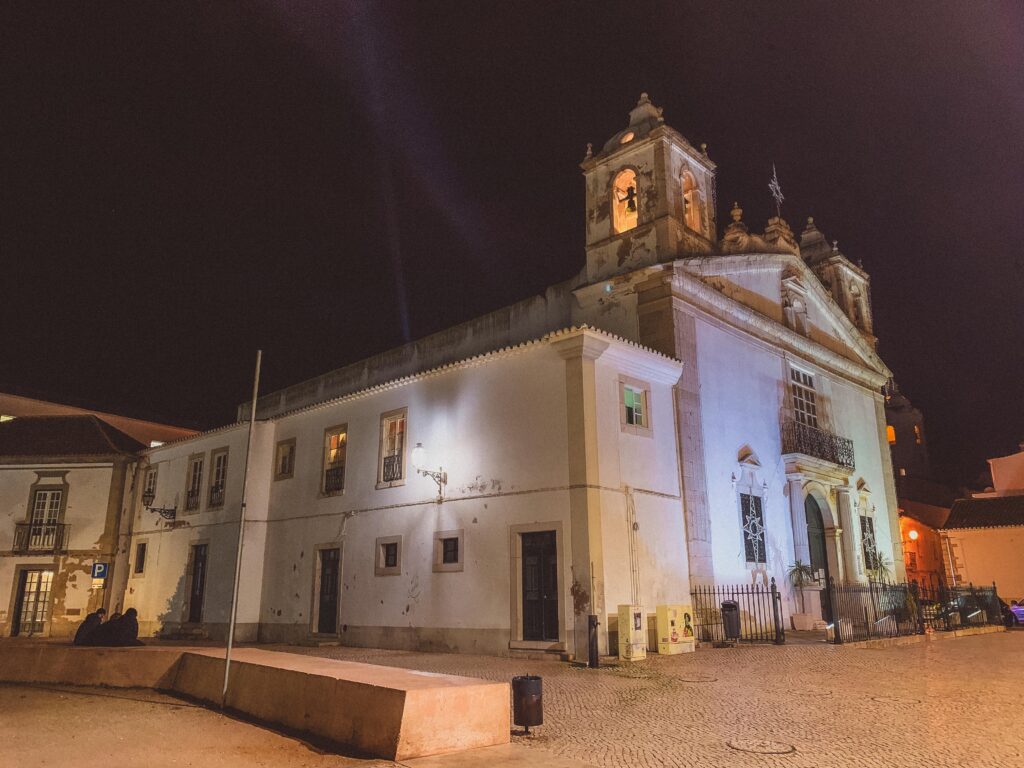 Praça Infante Dom Henrique