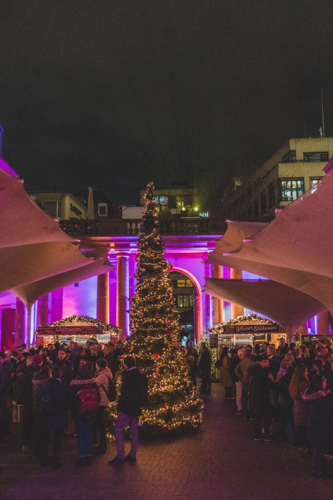 Frankfurt Christmas market at the Thurn und Taxis Palace
