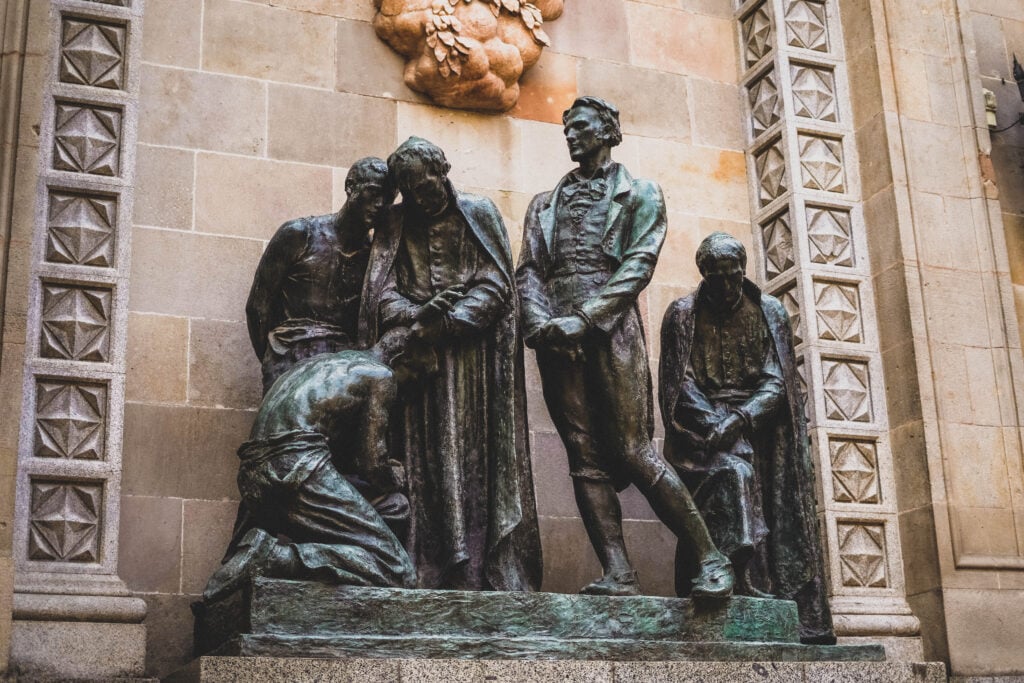 Monument to the Heroes of 1809