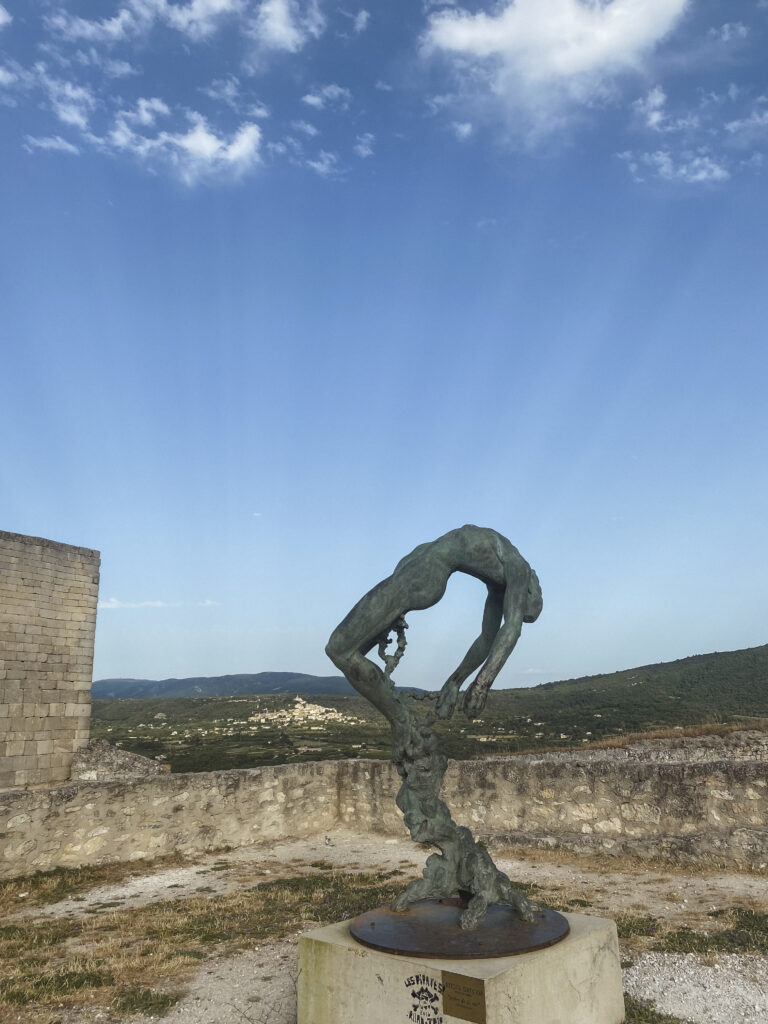 art sculpture in lacoste