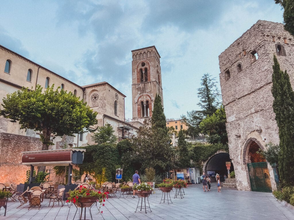 ravello town square