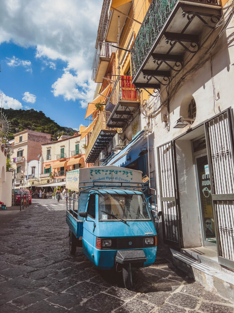 fruit truck in cetara