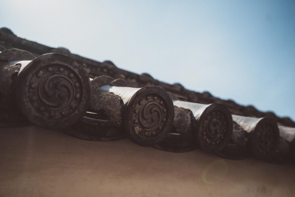 himeji roof tiles detail
