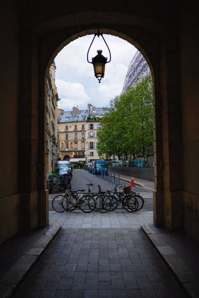1st arrondissement passageway