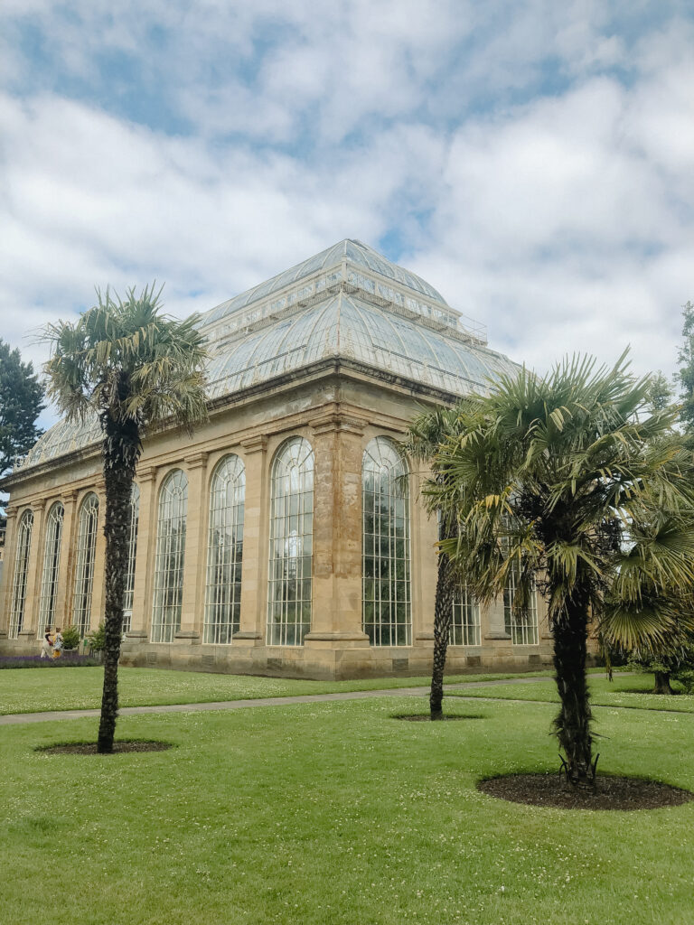 glasshouse at edinburgh botanic gardens