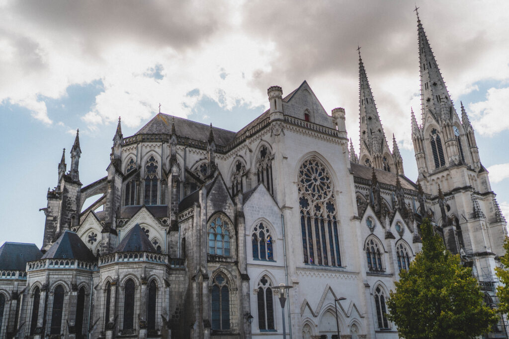main church in cholet
