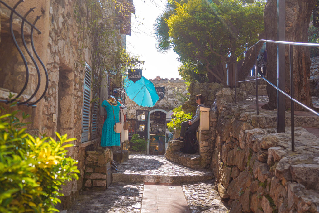 street in eze
