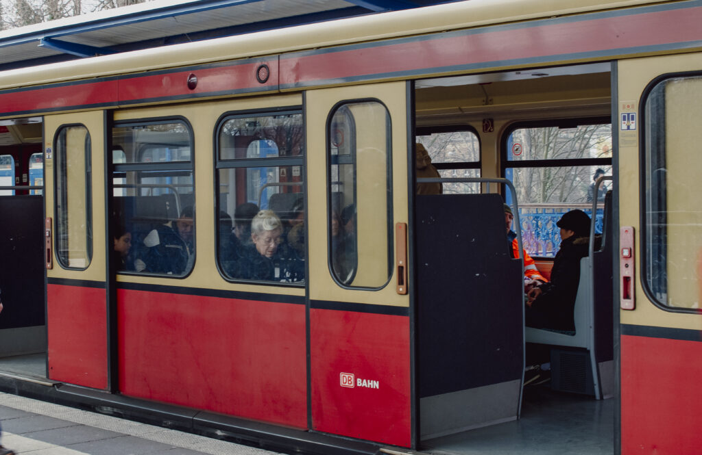 u bahn tram in berlin