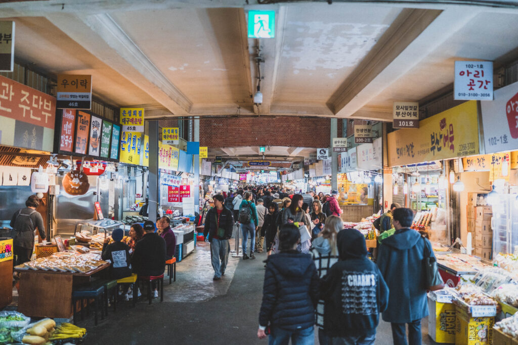 when to visit seoul's biggest market