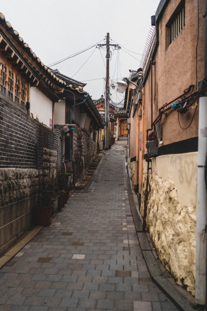 visit Bukchon Hanok Village