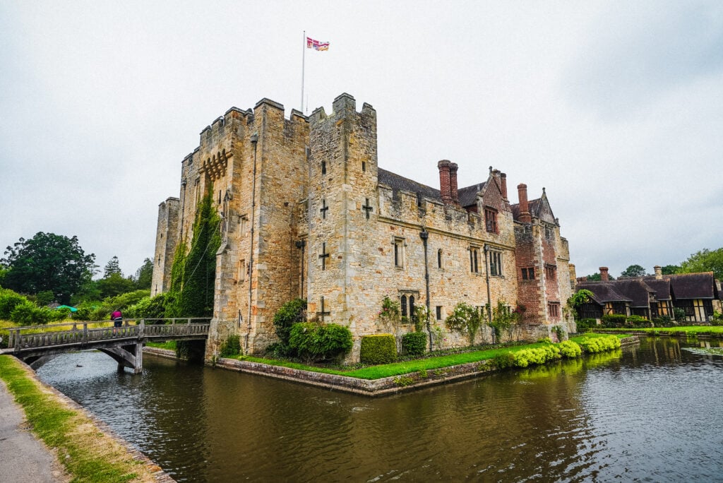 moat and drawbridge hever castle