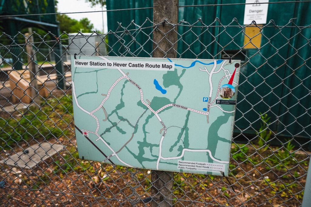 map detailing walk from hever station to hever castle