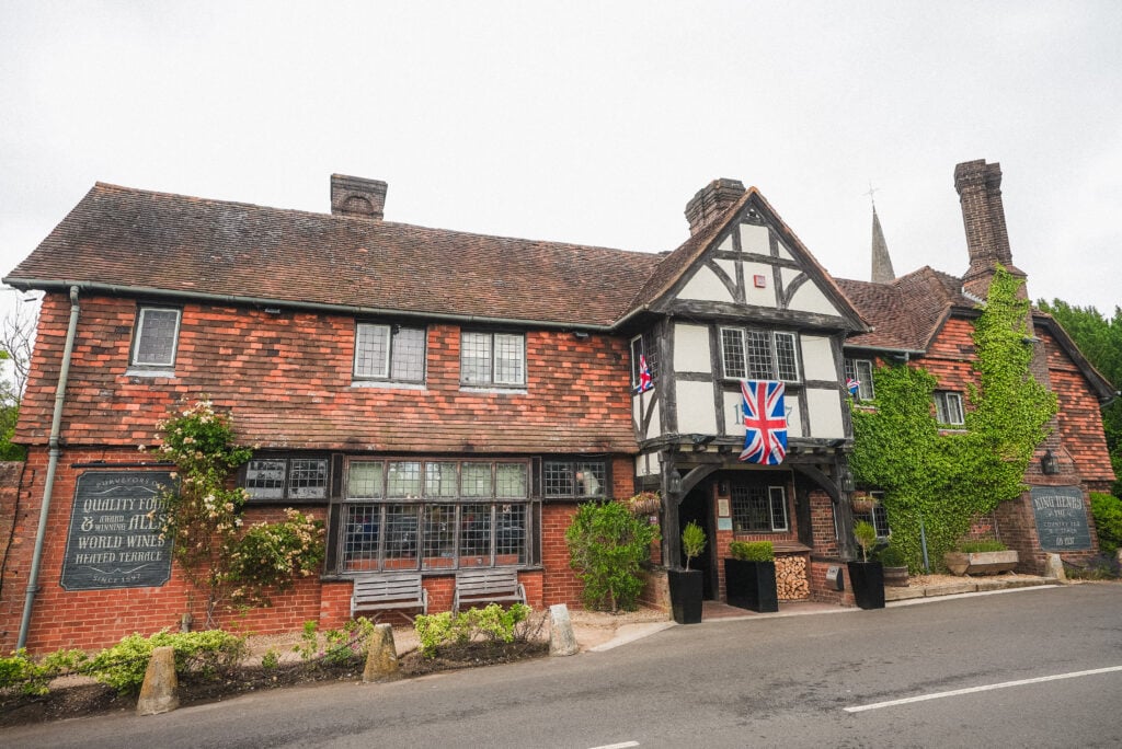 hever village pub