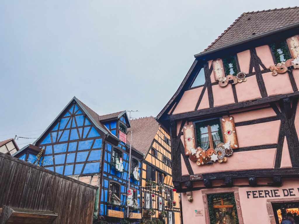 colourful houses riquewihr