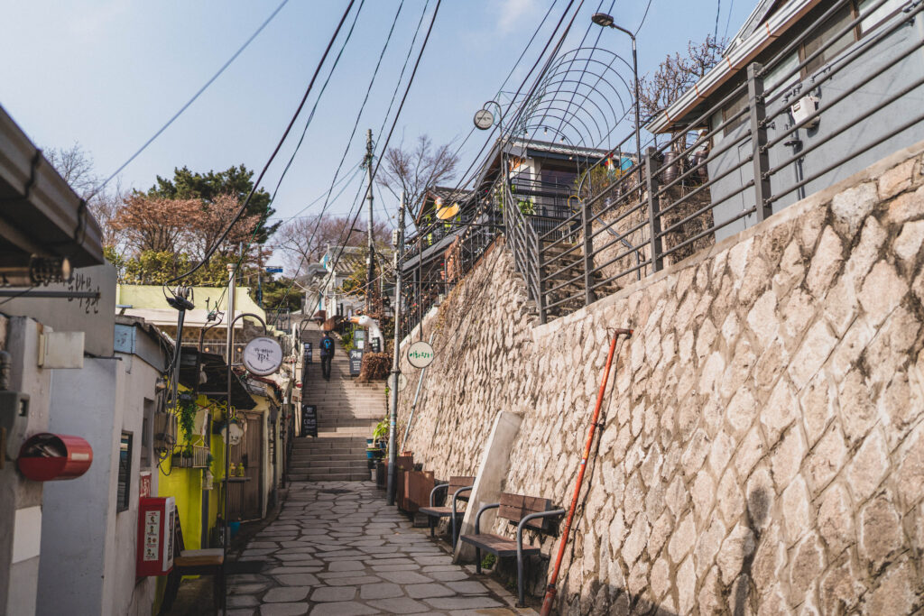 street in ihwa mural vilage