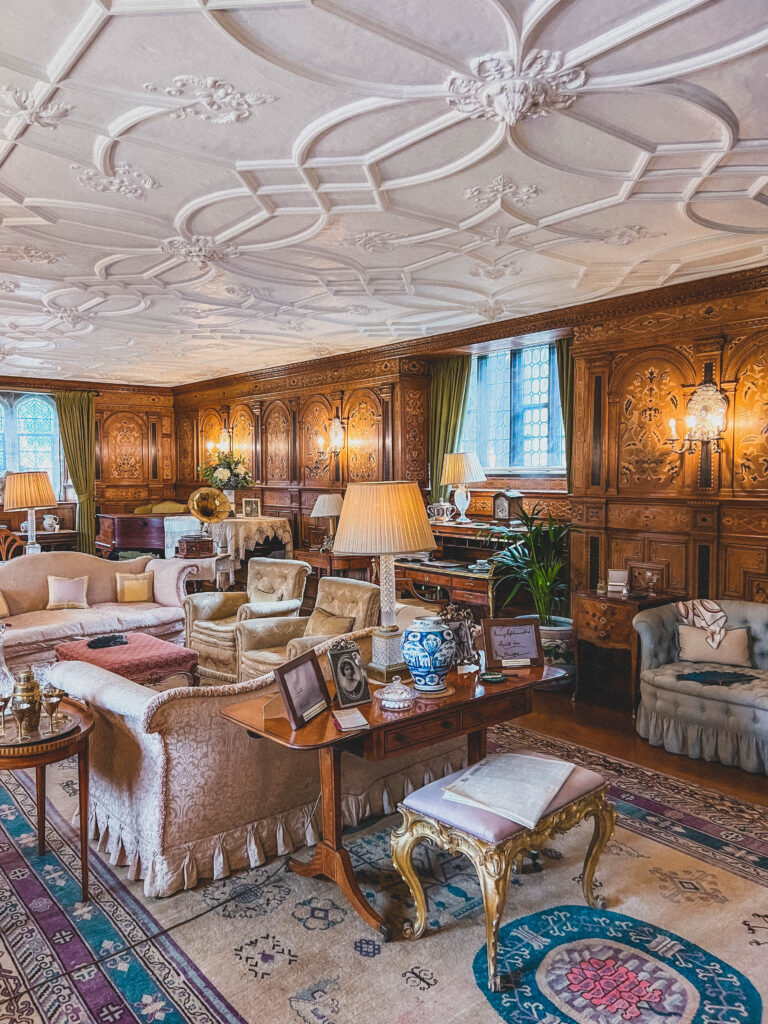 new wing hever castle