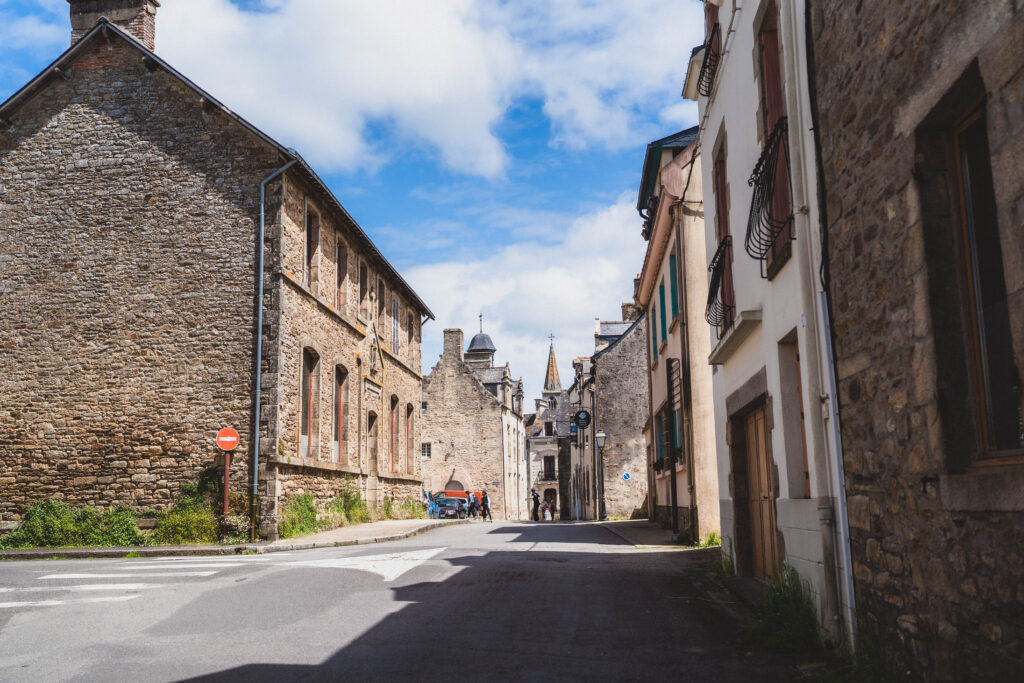 street in La Roche-Bernard