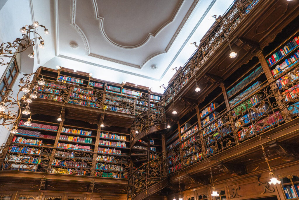 munich law library beautiful details