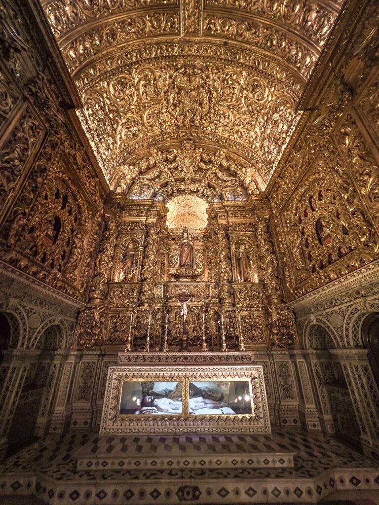 Church of Saint Roch/ Igreja de São Roque