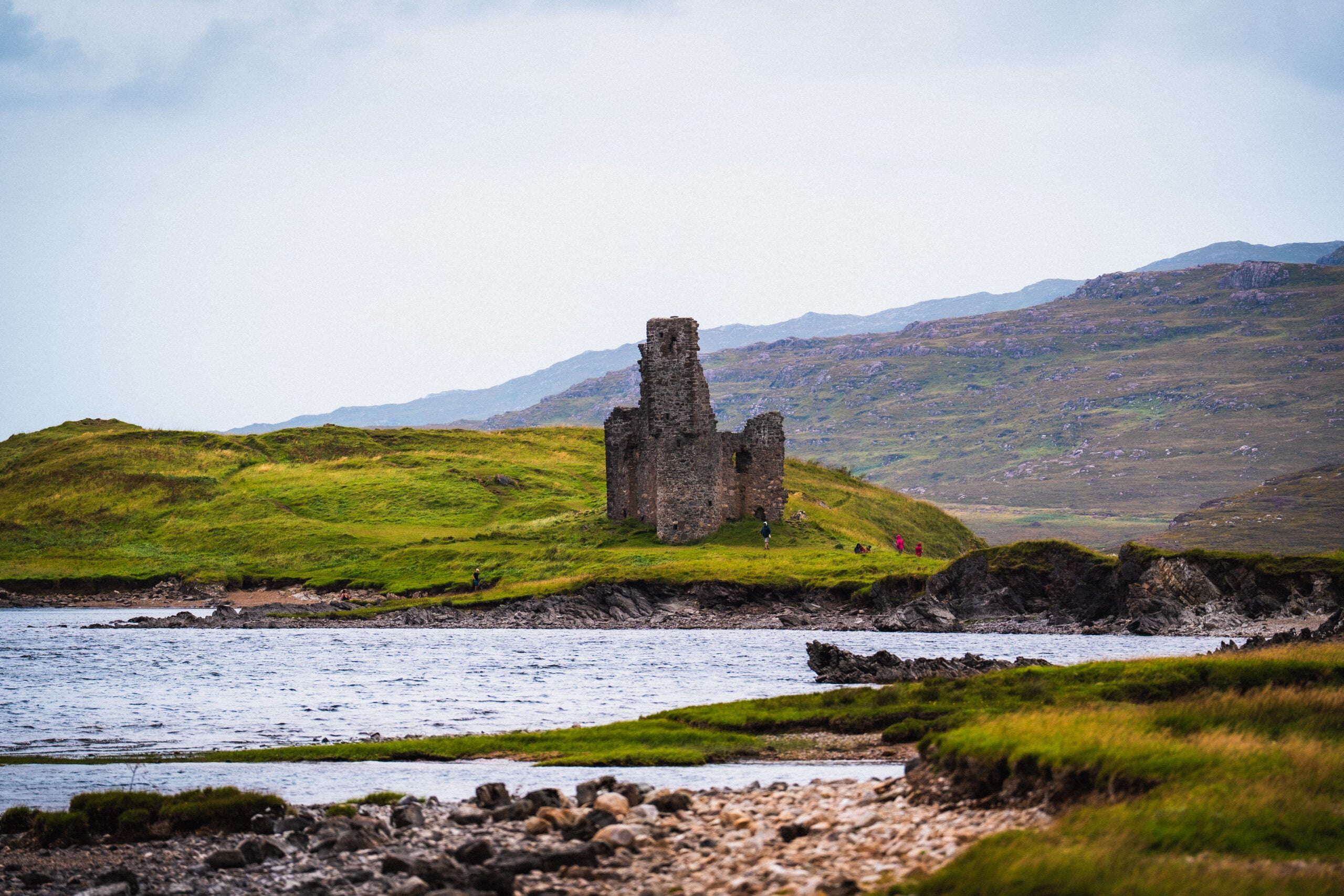 How to Visit Ardvreck Castle, A Haunted 15th Century Ruin