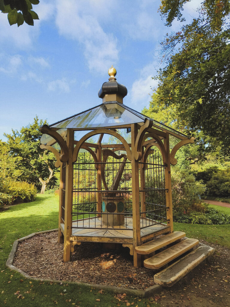 edinburgh botanic gardens in fall