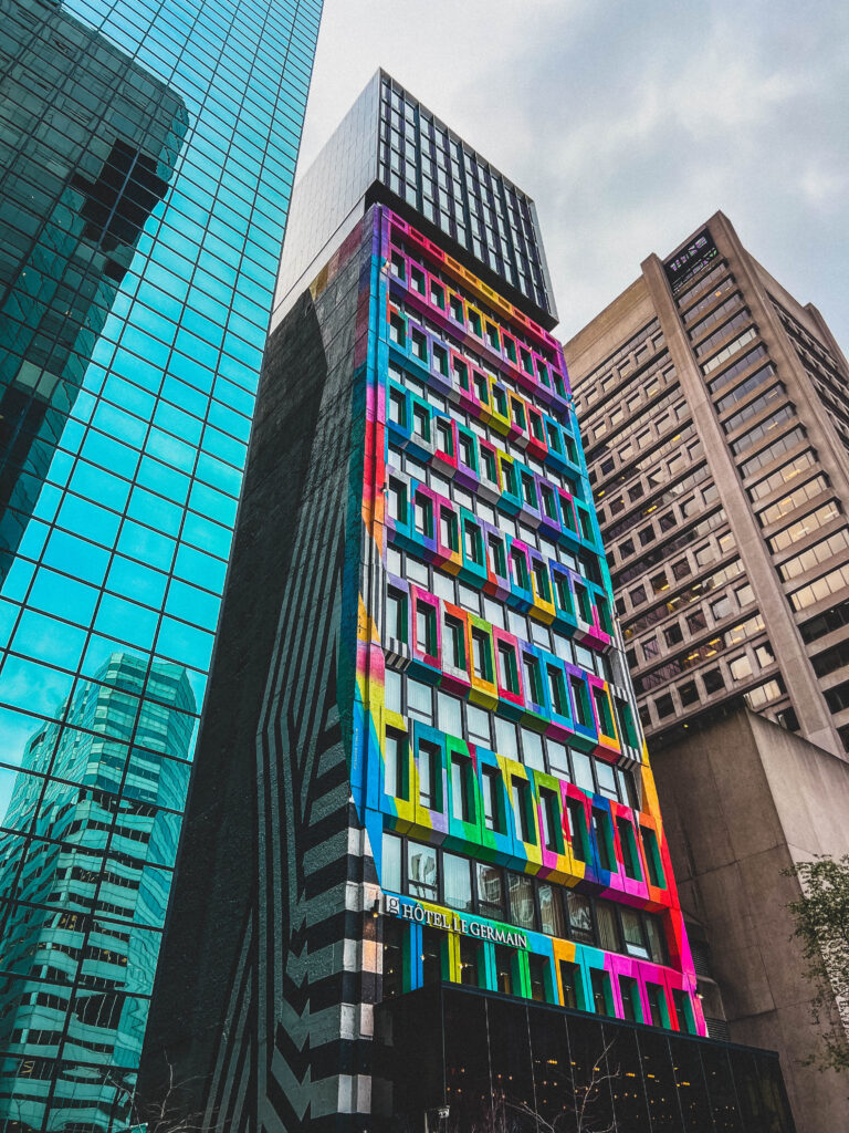 unique architecture montreal