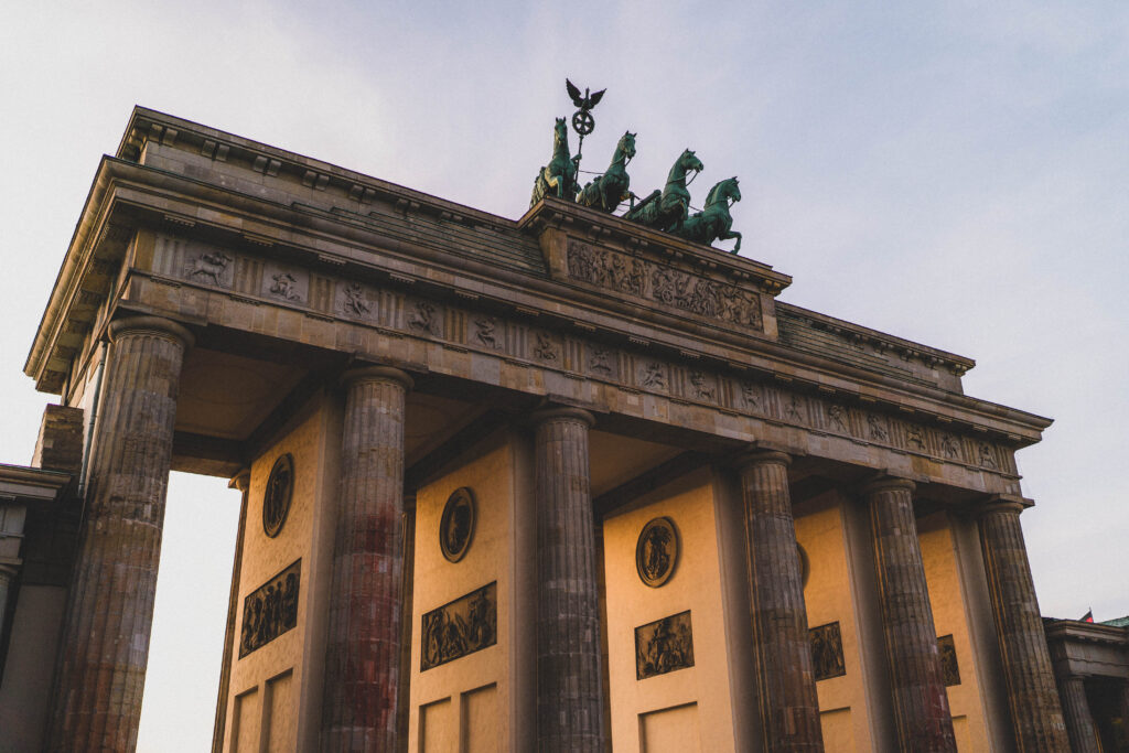 brandenburg gate golden hour