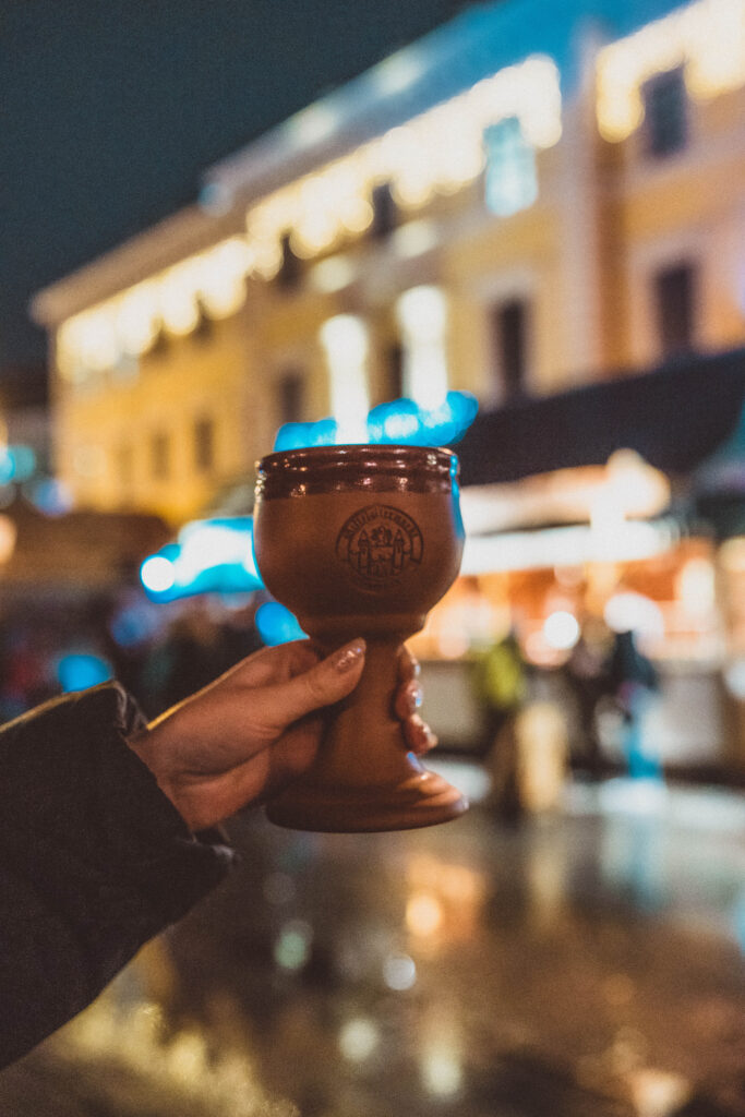 flaming mulled wine munich christmas market