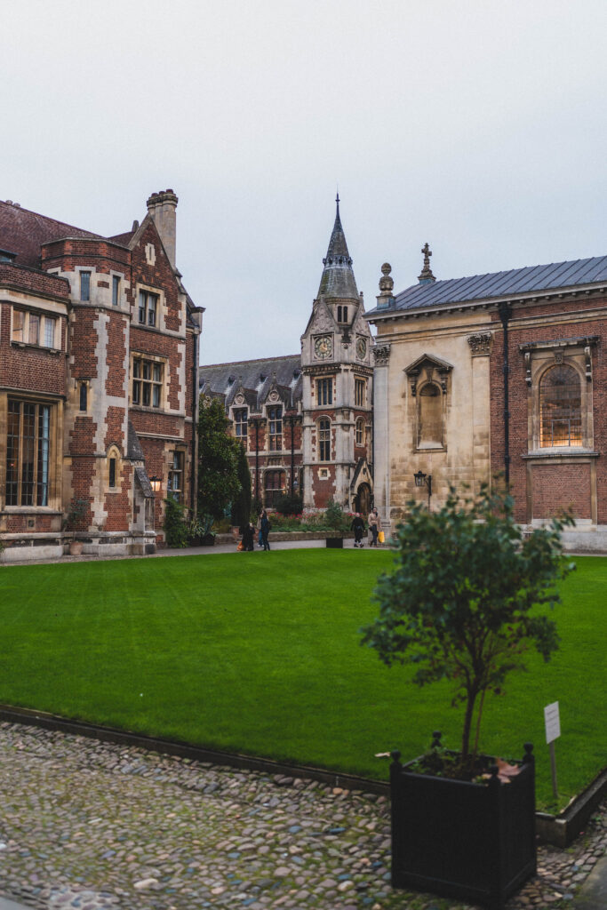 pembroke college cambridge
