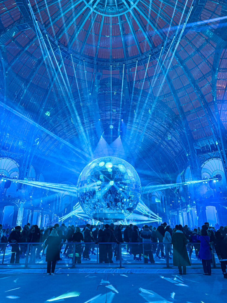night time at grand palais des glaces