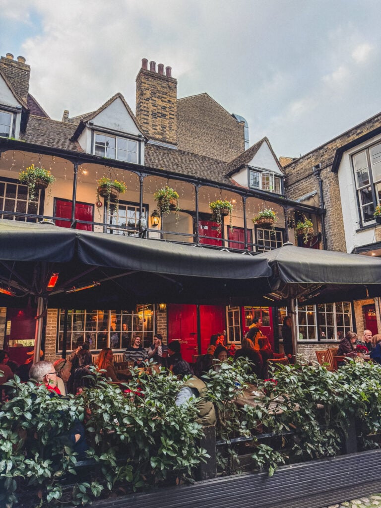 outside bar the eagle