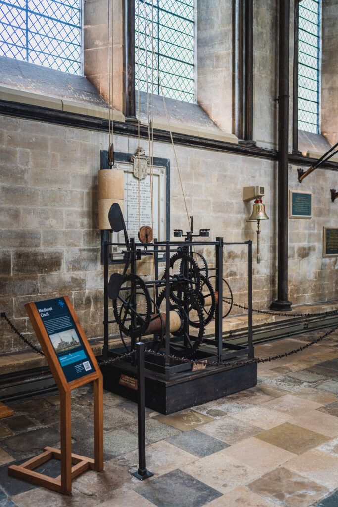 salisbury cathedral clock
