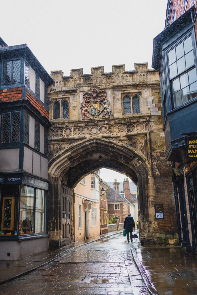 salisbury city gate