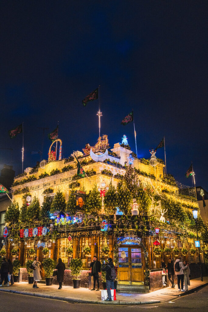 churchill arms at night
