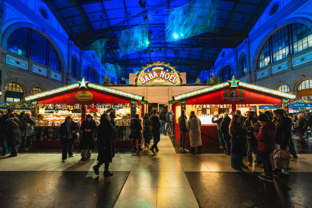 Zürich train station christmas market